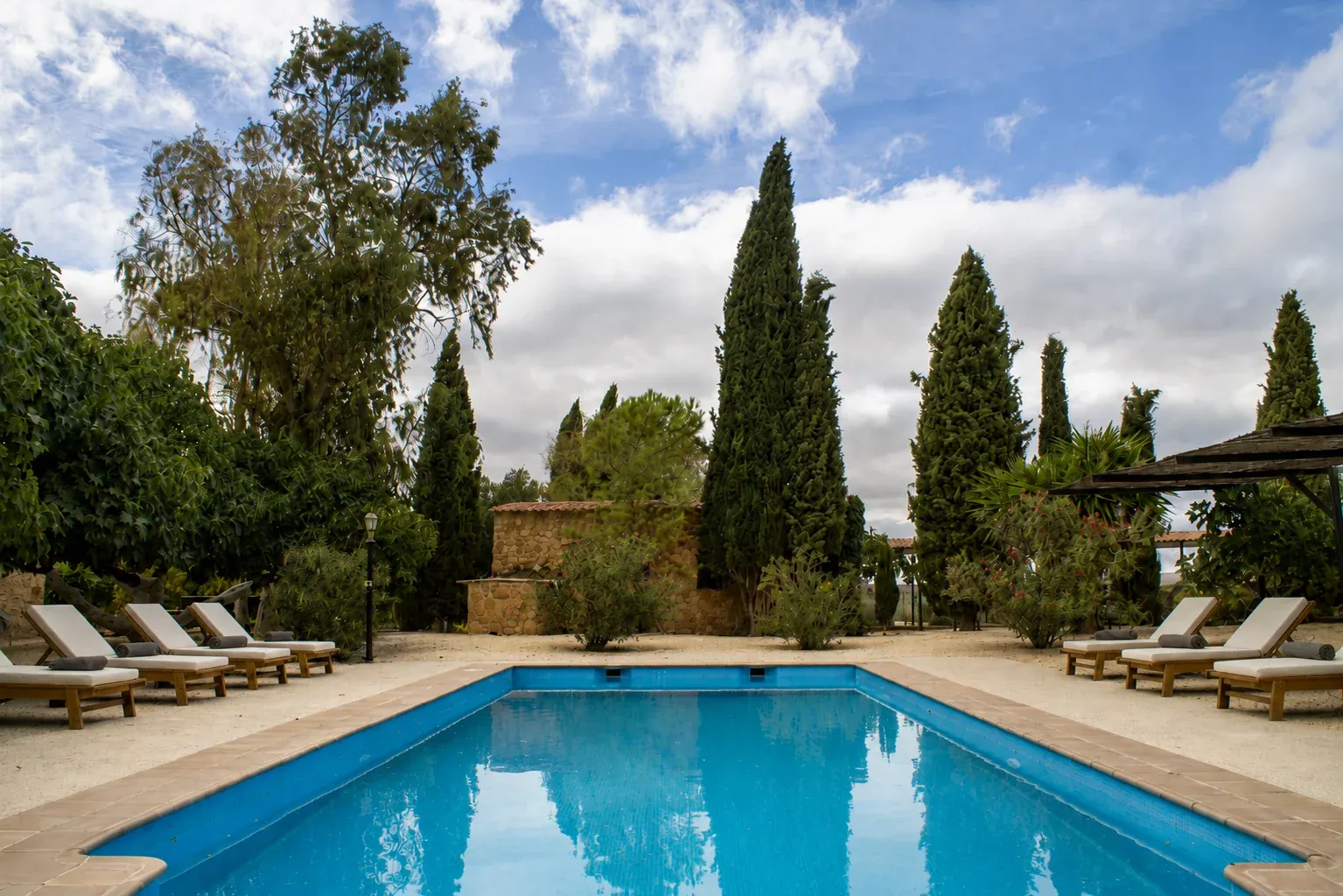 The pool terrace at Sierra Recovery