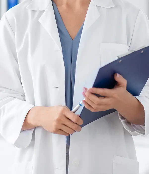 female-doctor-rehab-center-Sierra-Recovery