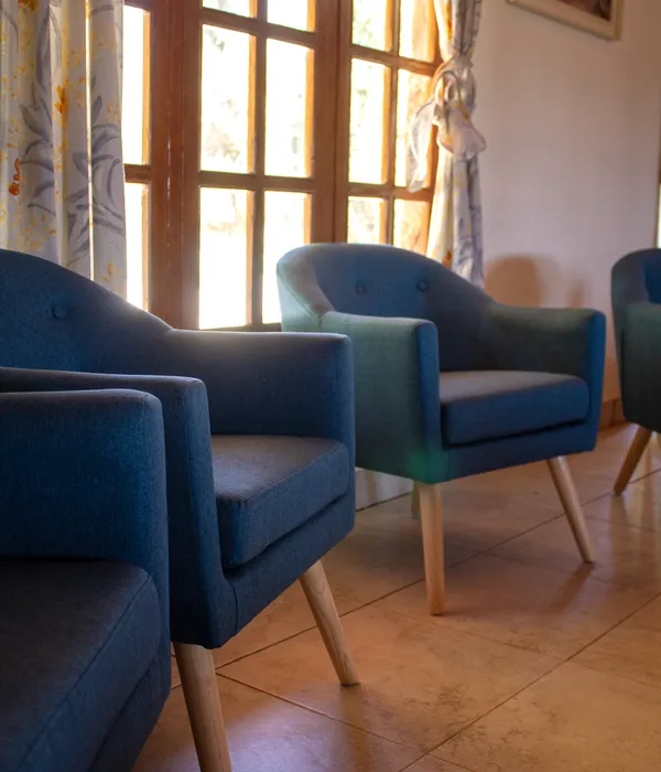 sierra-recovery-spain-chairs