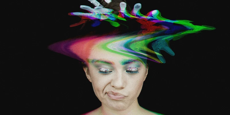 sierra recovery drug detox woman colorful hat head