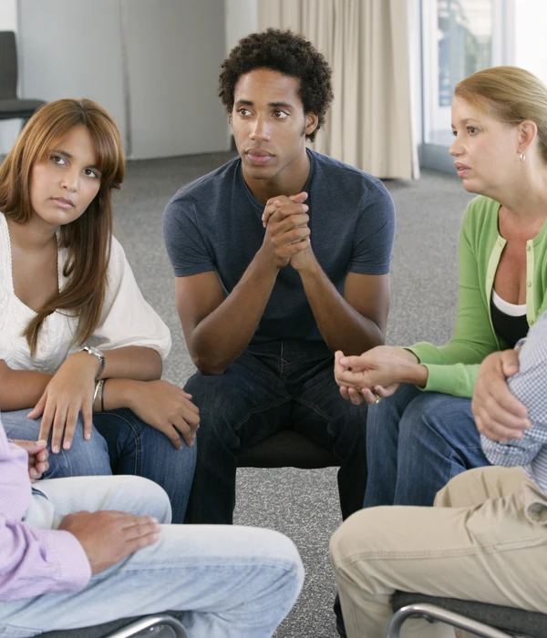 sierra recovery group therapy people sitting circle