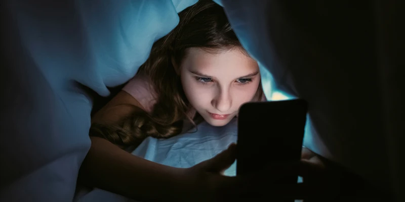 sierra recovery internet addiction girl looking phone