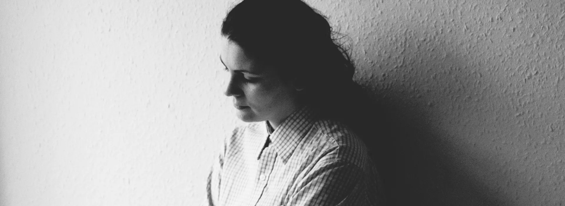 Ecstasy Addiction Symptoms: Signs, Effects & Warning Indicators