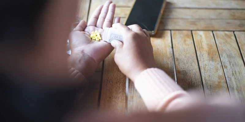 sierra recovery opioid person holding piece paper