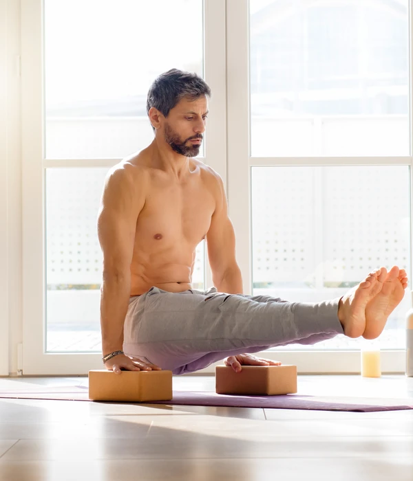 sierra recovery yoga man doing front window